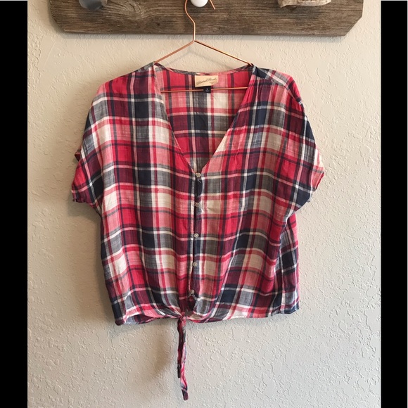 Universal Thread plaid top - Picture 1 of 4